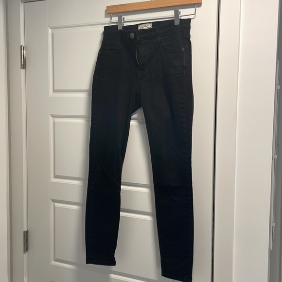 Current/Elliot - Picture 2 of 3